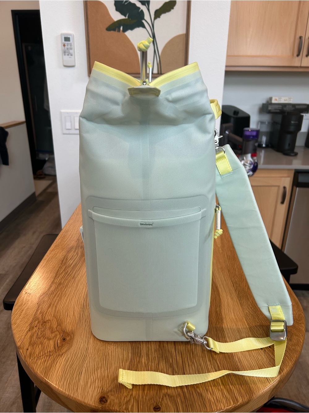 Stanley All Day Madeleine MIDI Cooler Backpack 14.8 quart - Picture 8 of 9